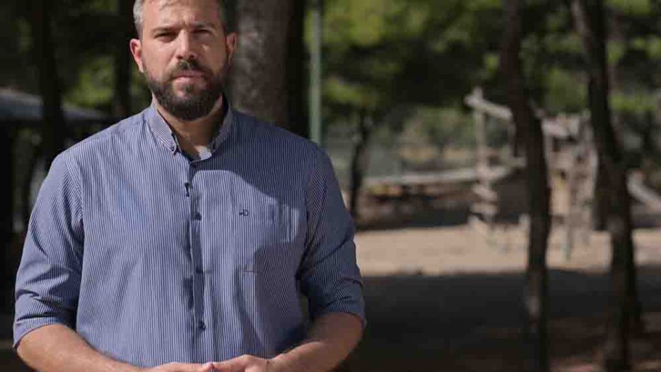 Βαγγέλης Σίμος, δήμαρχος Πετρούπολης: πολιτική συνέπεια, κοινωνική αυτοδιοίκηση