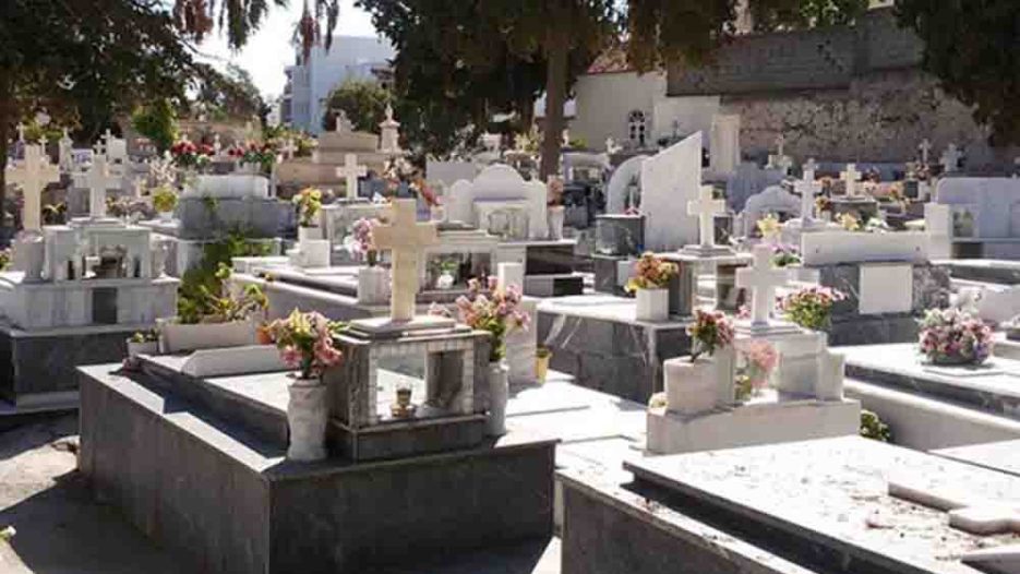 Αναπροσαρμογή τελών κοιμητηρίου στο Δήμος Περιστερίου: κοινωνική ανάγκη ή δημοσιονομική πίεση; (Απόφαση)