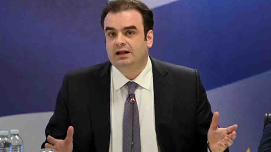 Κυριάκος Πιερρακάκης: 8 μέτρα στήριξης για κοινωνία και οικονομία